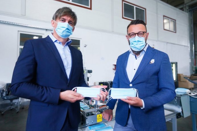 They could wrap up the planet earth with toilet paper as many as 95 times, and now they are the first in Croatia to bite into the production of disposable surgical masks that foreigners have snatched image